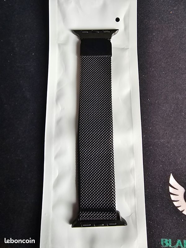Magnetic Smart Watch Strap 42–49mm | Compatible with Series 9–5