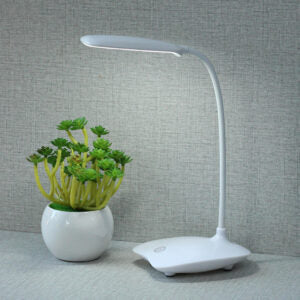 Small Table Lamp for Bedroom – Battery Powered LED Desk Light for Reading & Study