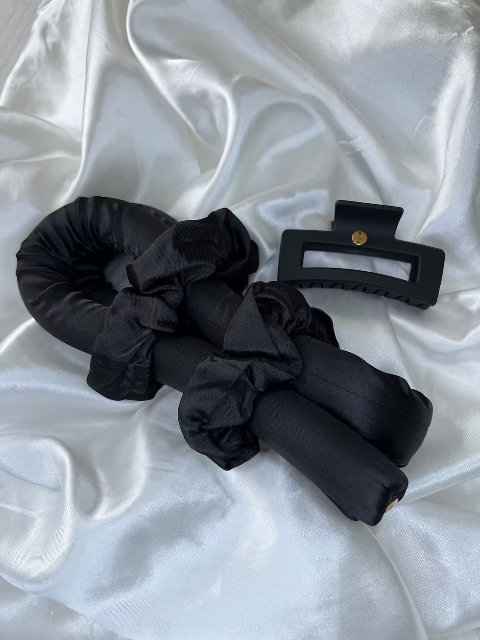 Heatless Curling Rod Headband – Soft, Shiny Hair Curls