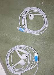 Buy 2 iPhone Handsfree | Original Apple Earphones Online
