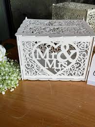 Jolik Wooden Wedding Card Box – Vintage Mailbox Design with Lock for Gift Cards & Money (Mr & Mrs, White)